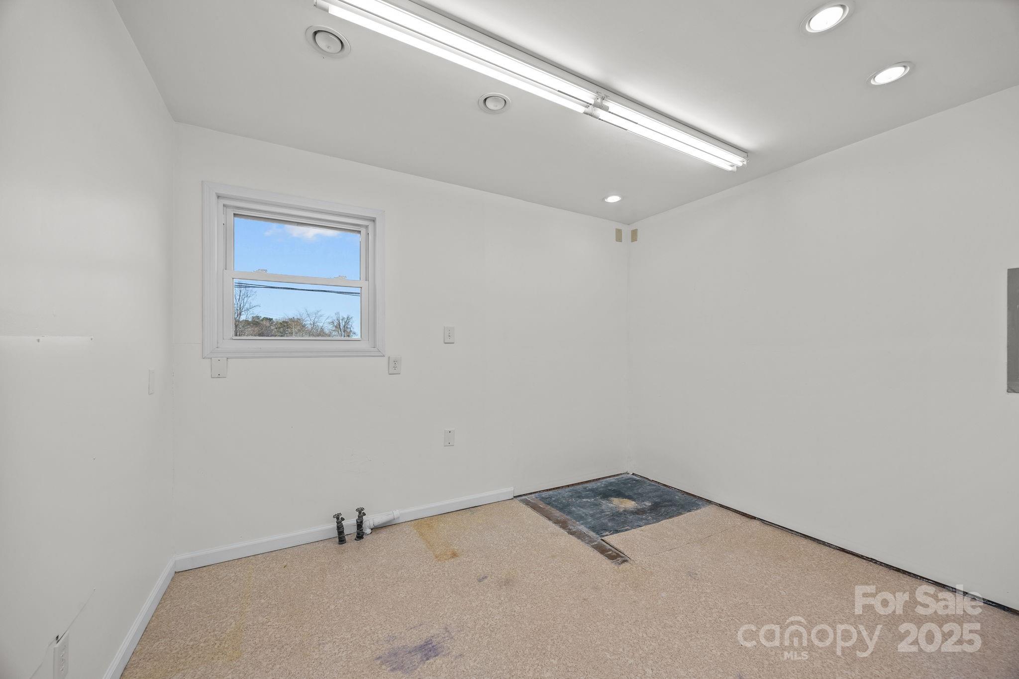 701 Dana Road Hendersonville NC 28792
