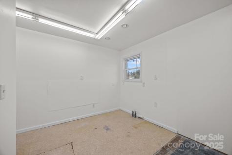 701 Dana Road Hendersonville NC 28792