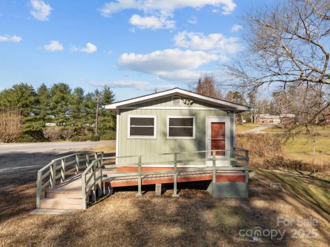701 Dana Road Hendersonville NC 28792