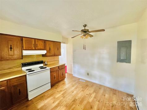 612 Drive Martin Luther King Jr Avenue Enfield NC 27823