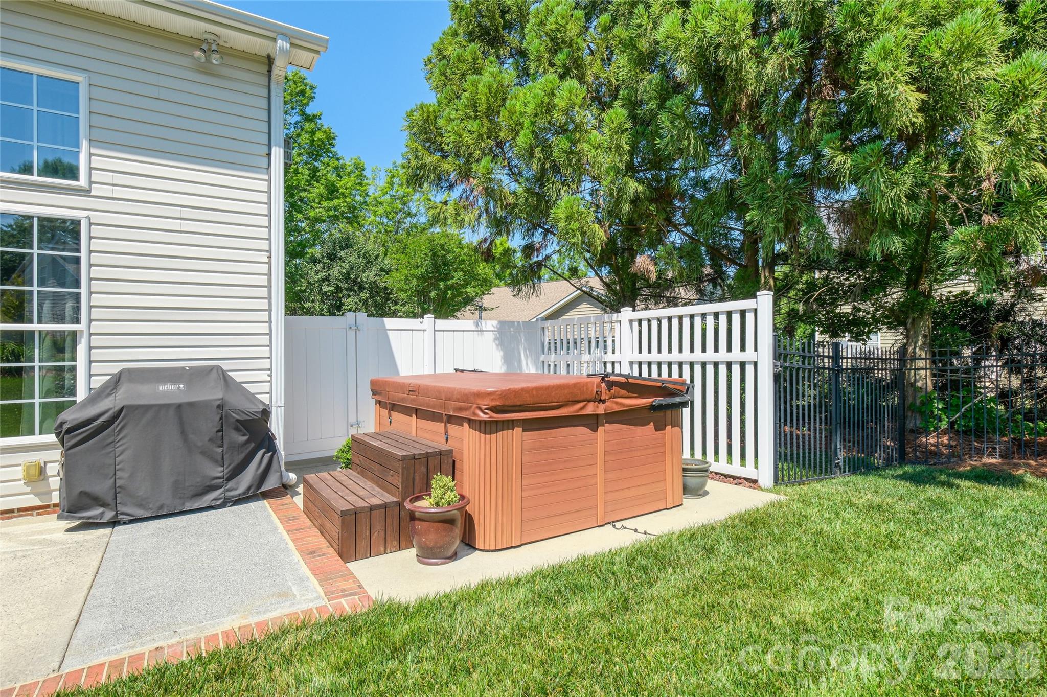 1005 Feather Oak Lane Matthews NC 28104