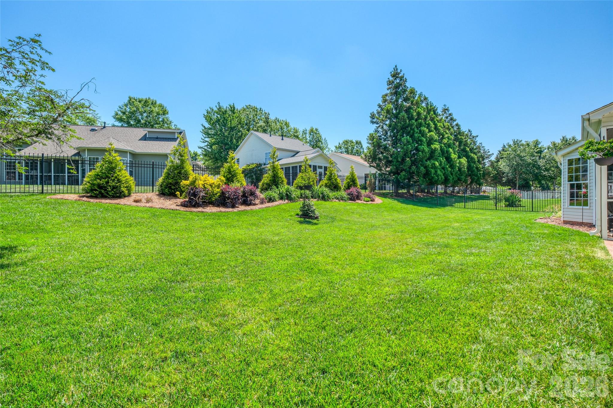 1005 Feather Oak Lane Matthews NC 28104