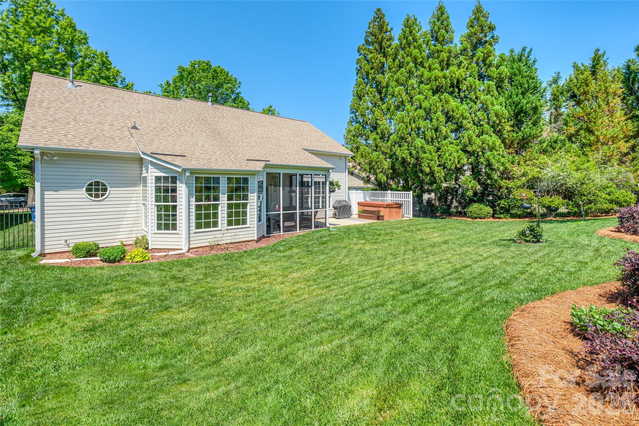 1005 Feather Oak Lane Matthews NC 28104