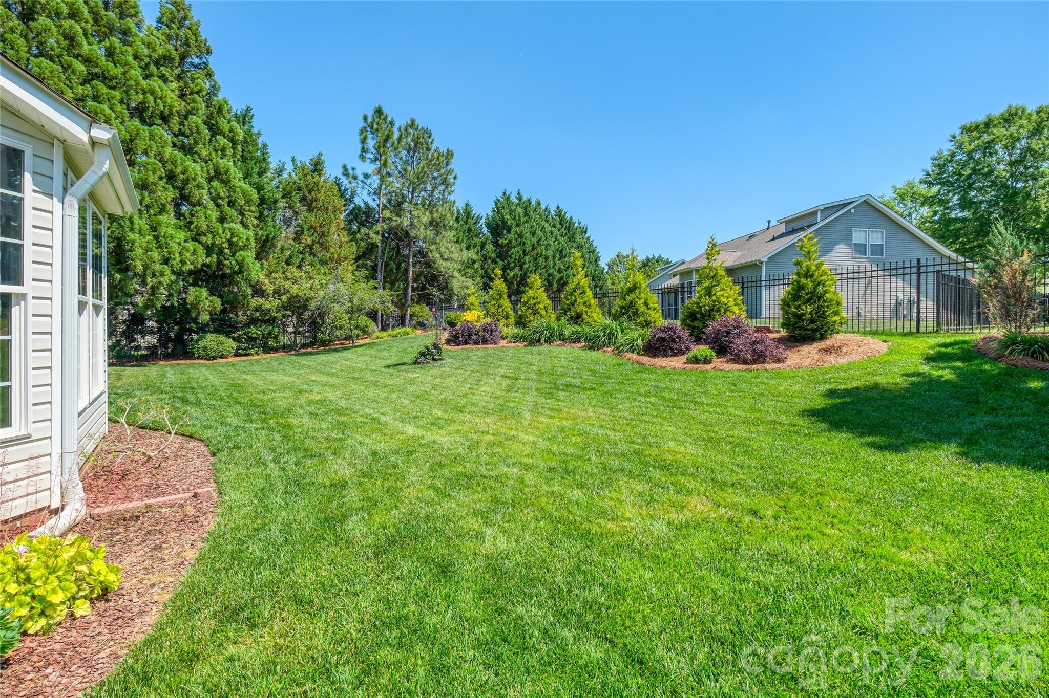 1005 Feather Oak Lane Matthews NC 28104