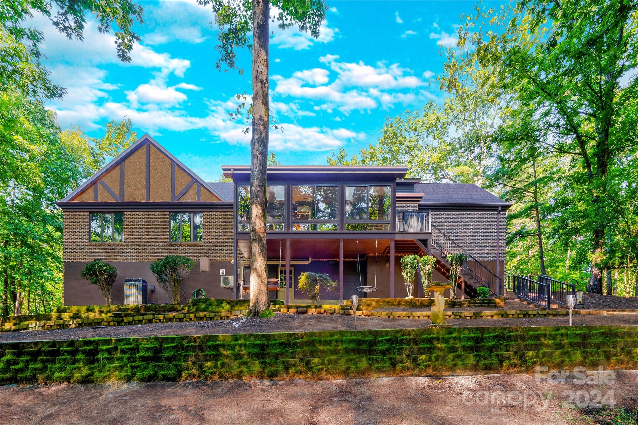 539 Mountain View Drive Columbus NC 28722