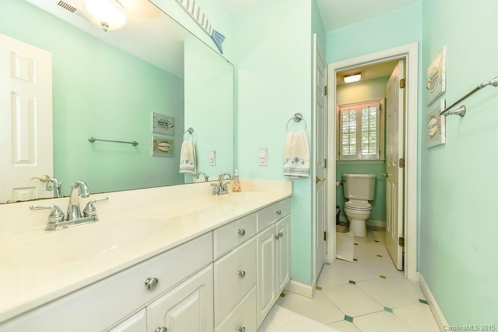 4615 Messian Court Charlotte NC 28210