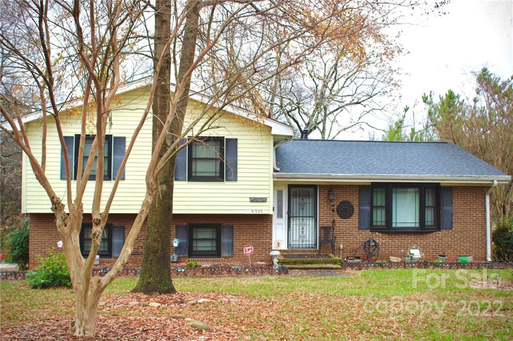 4555 Emory Lane Charlotte NC 28211