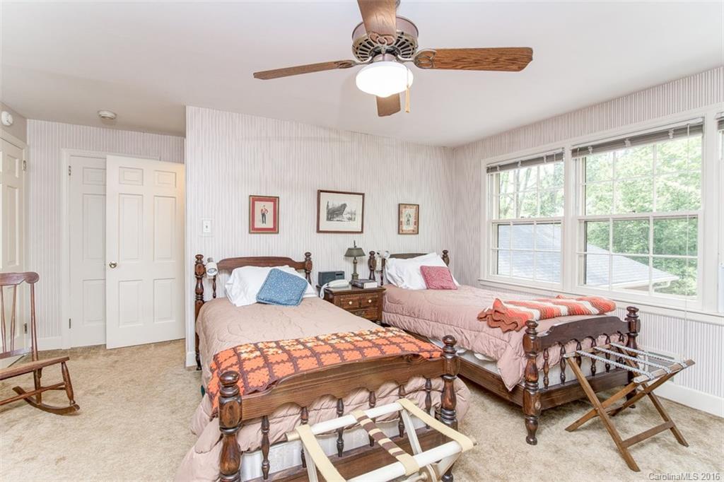 2501 Knollwood Road Charlotte NC 28211