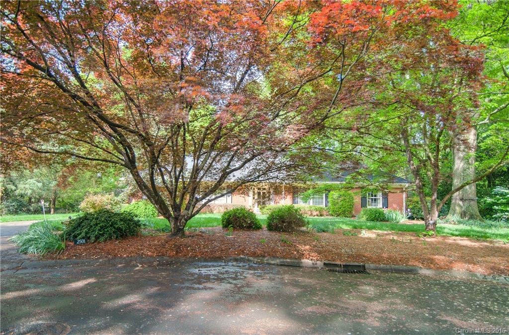 2501 Knollwood Road Charlotte NC 28211