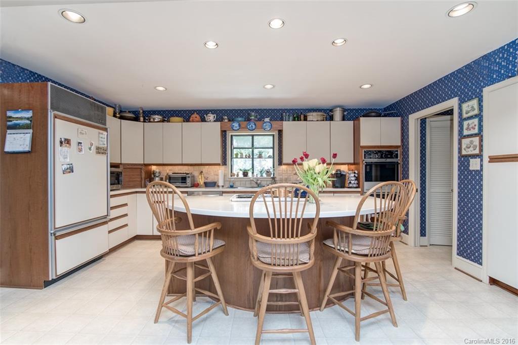 2501 Knollwood Road Charlotte NC 28211