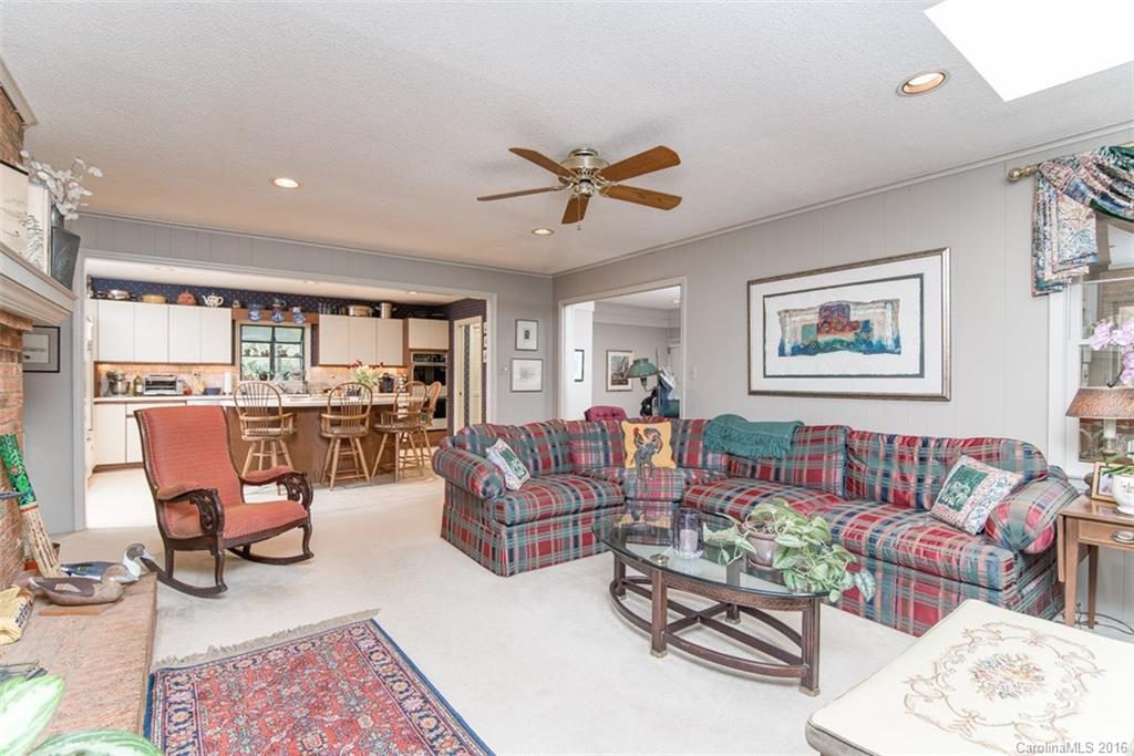 2501 Knollwood Road Charlotte NC 28211