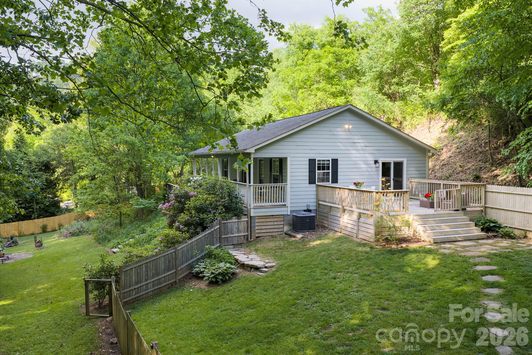 30 Lawterdale Circle Asheville NC 28804