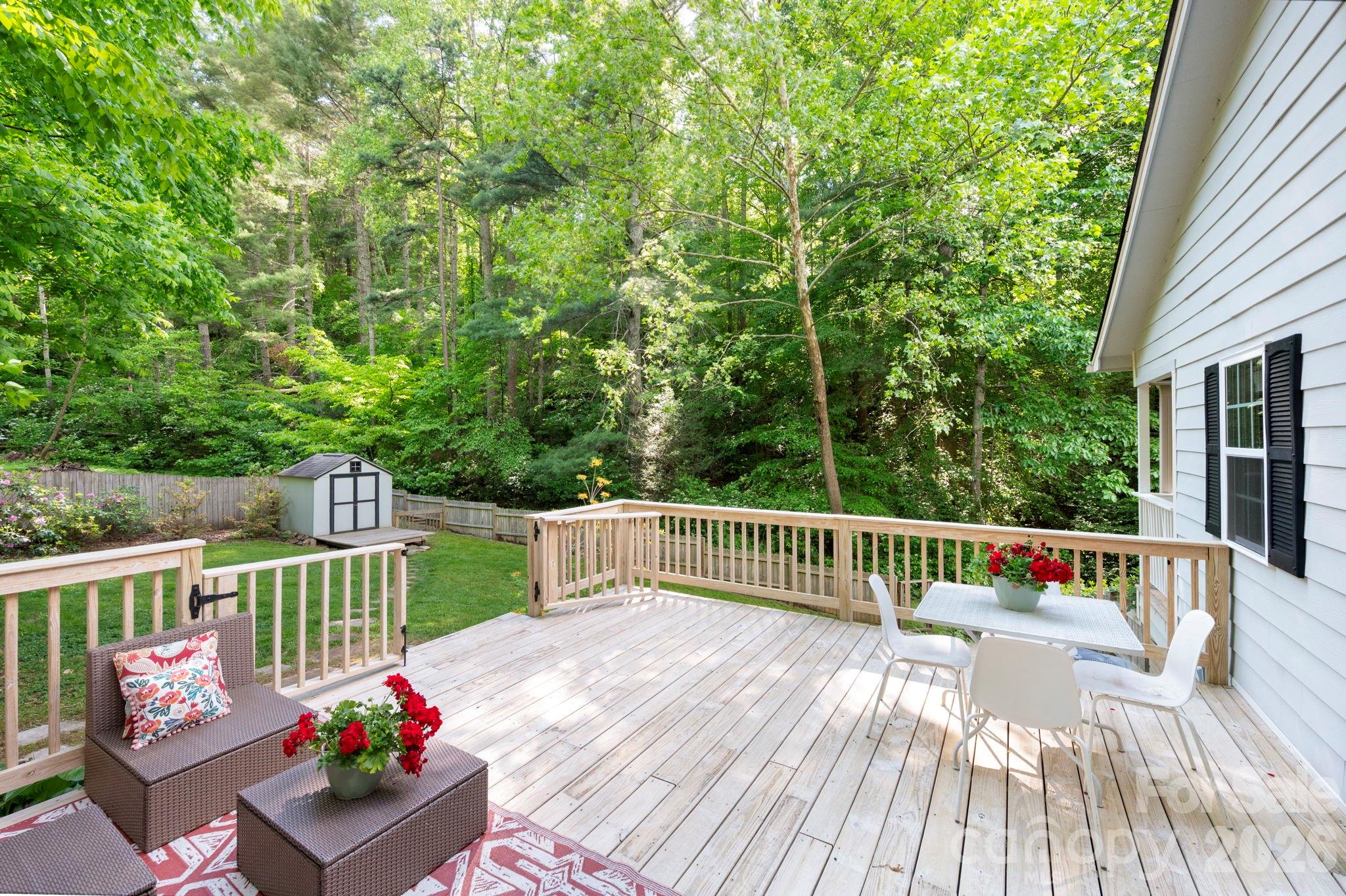 30 Lawterdale Circle Asheville NC 28804
