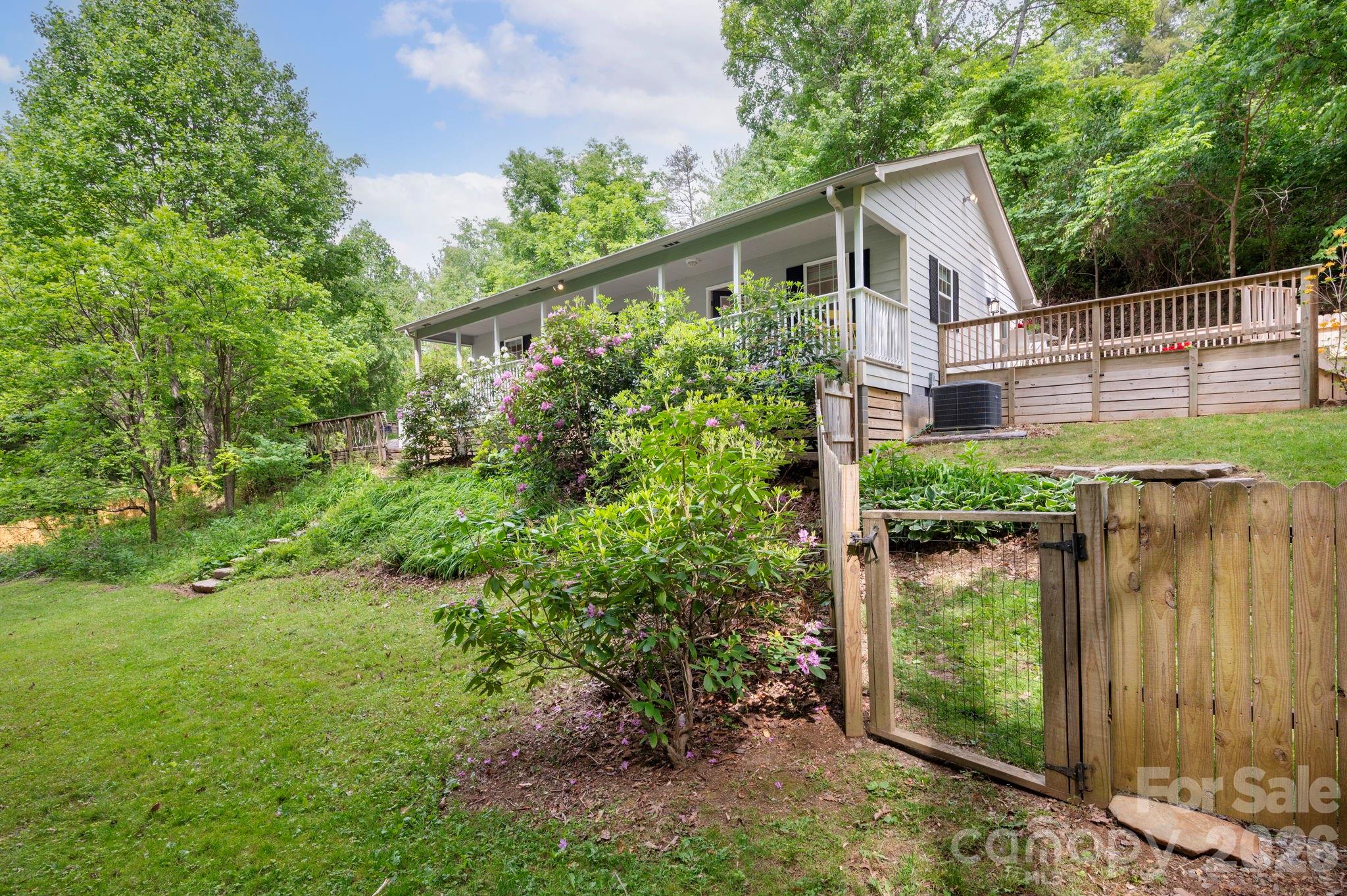 30 Lawterdale Circle Asheville NC 28804