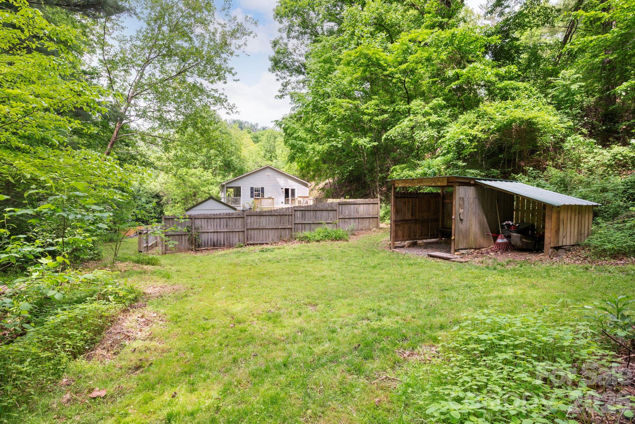 30 Lawterdale Circle Asheville NC 28804