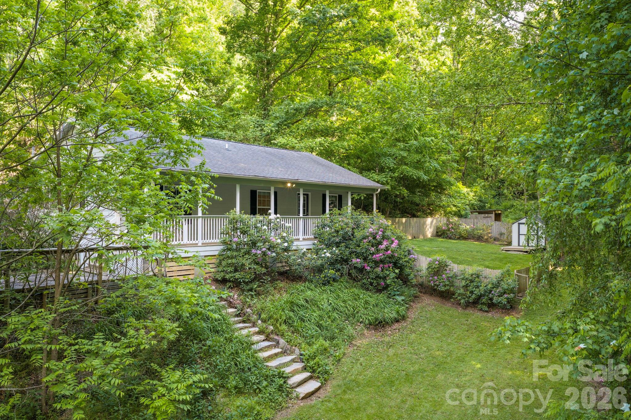 30 Lawterdale Circle Asheville NC 28804
