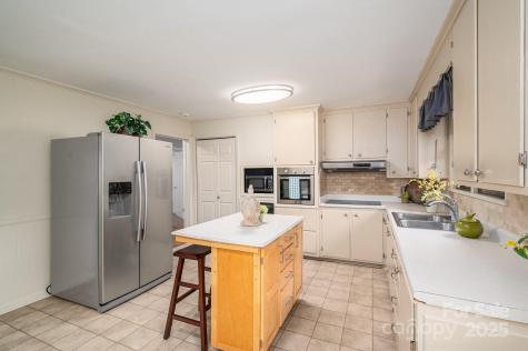 302 Planetree Drive Belmont NC 28012