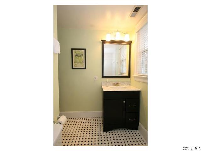 1839 Asheville Place Charlotte NC 28203