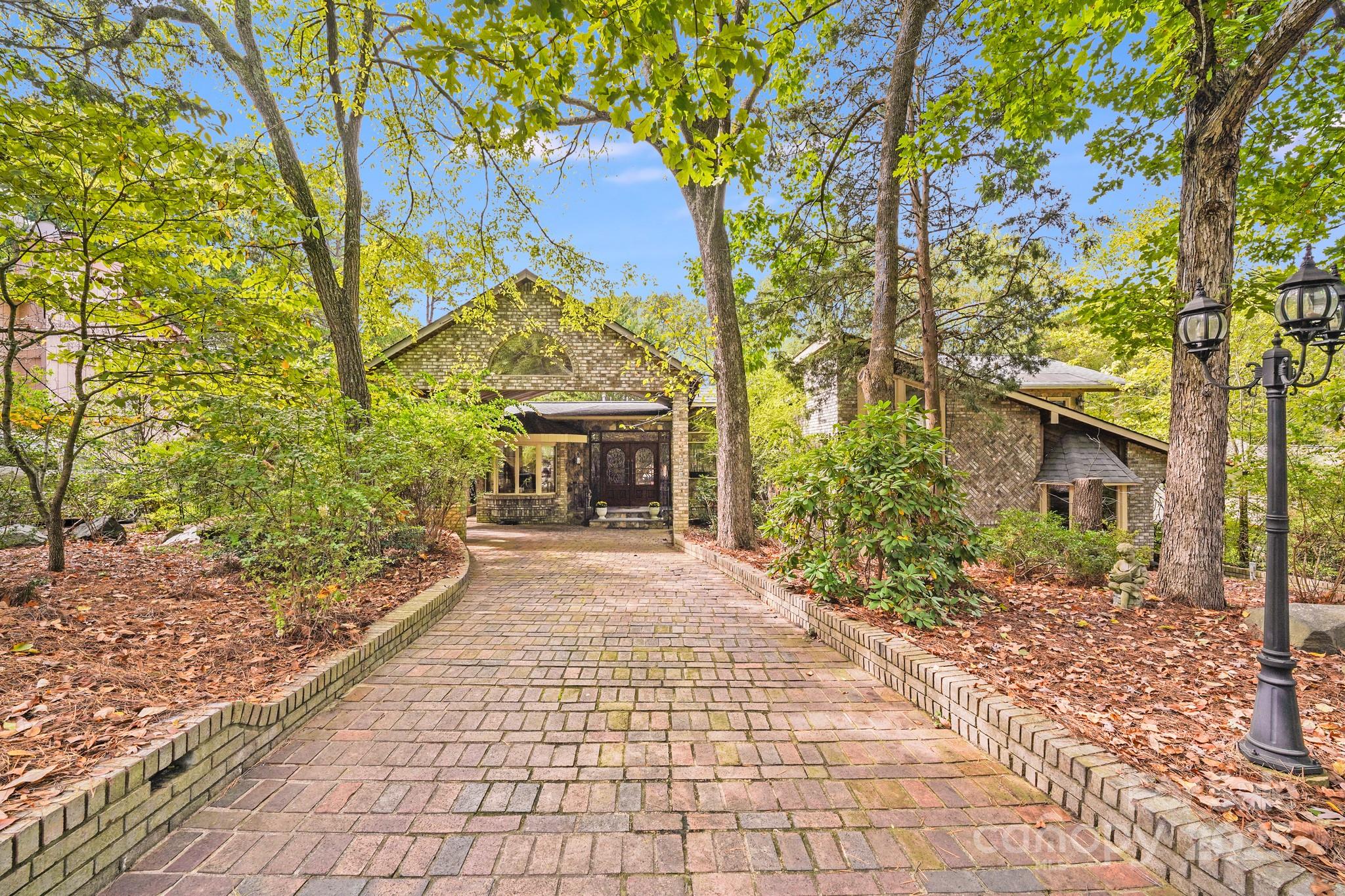 223 Millwood Lane Charlotte NC 28270