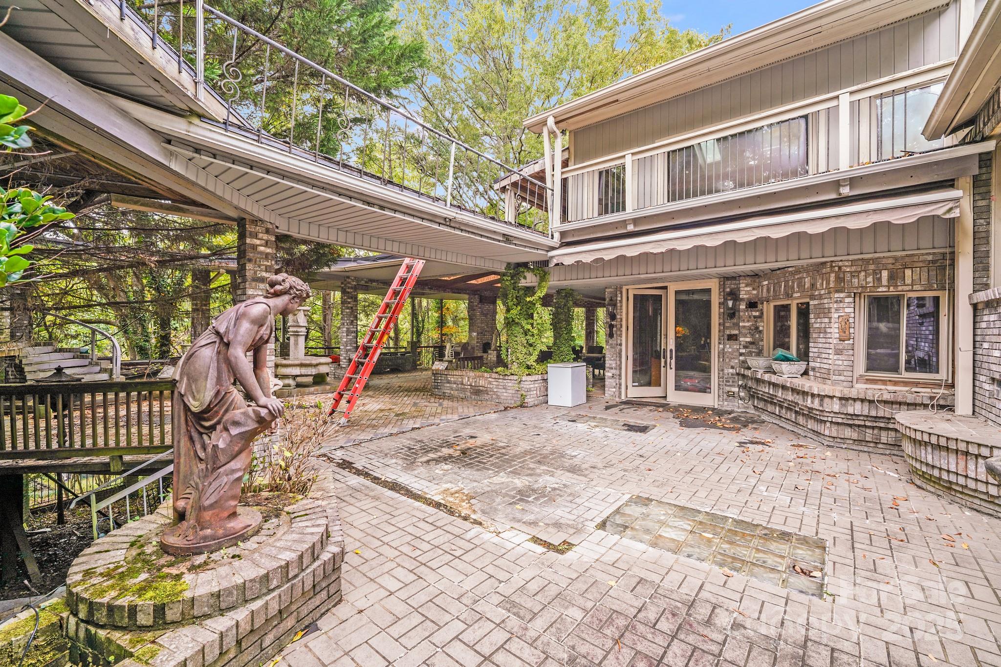 223 Millwood Lane Charlotte NC 28270