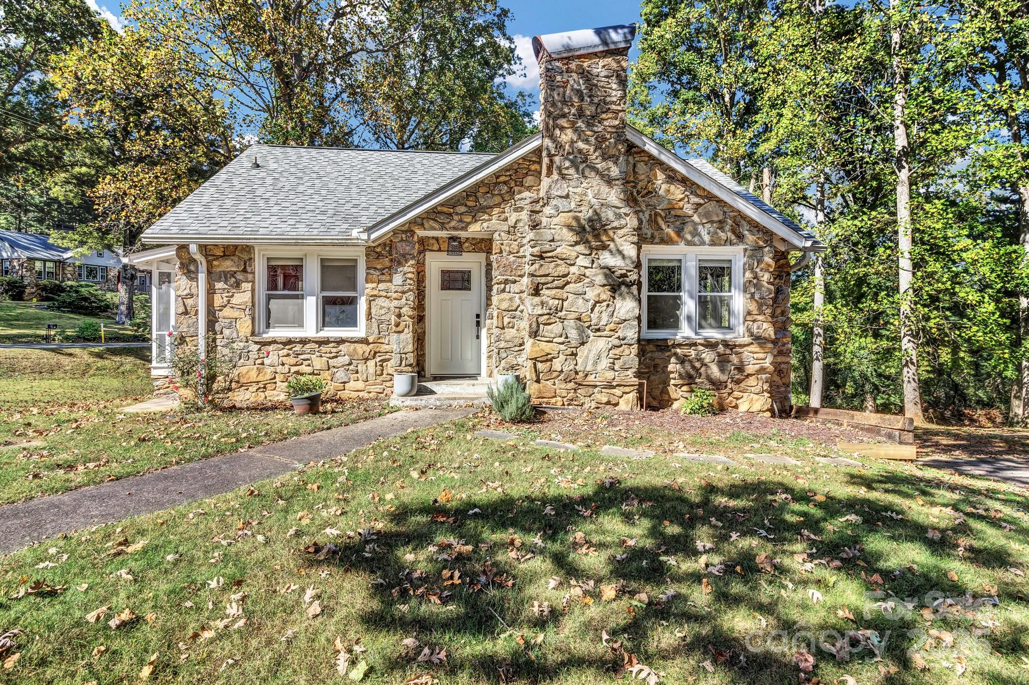 14 Mineral Springs Road Asheville NC 28805