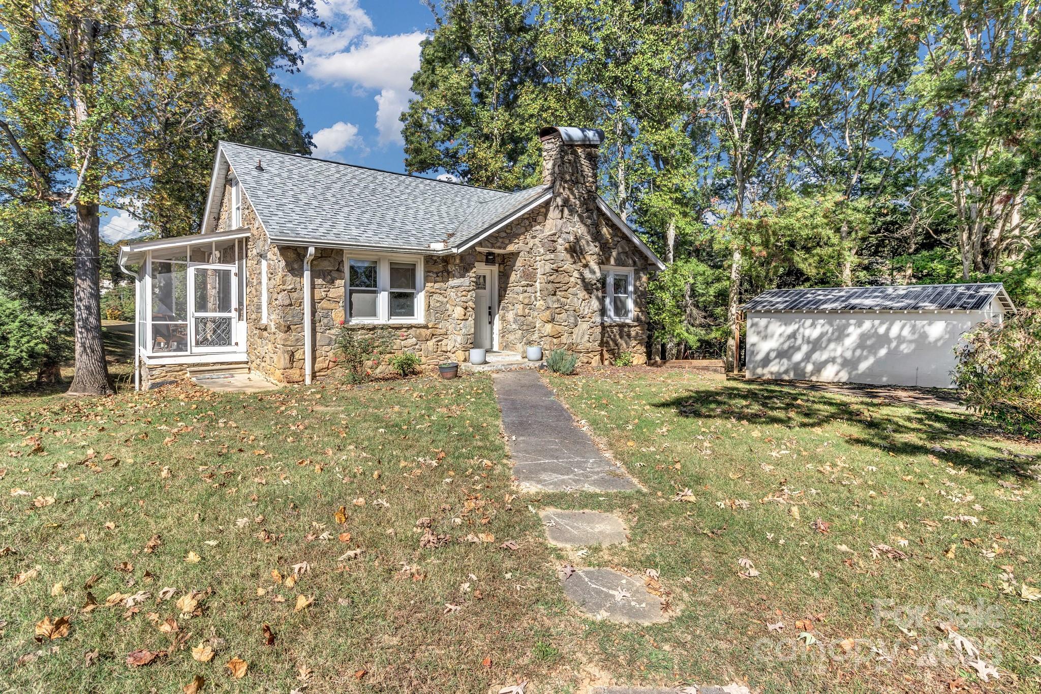 14 Mineral Springs Road Asheville NC 28805