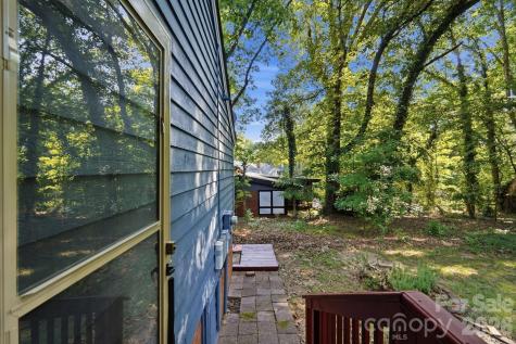 7045 Burlwood Road Charlotte NC 28211