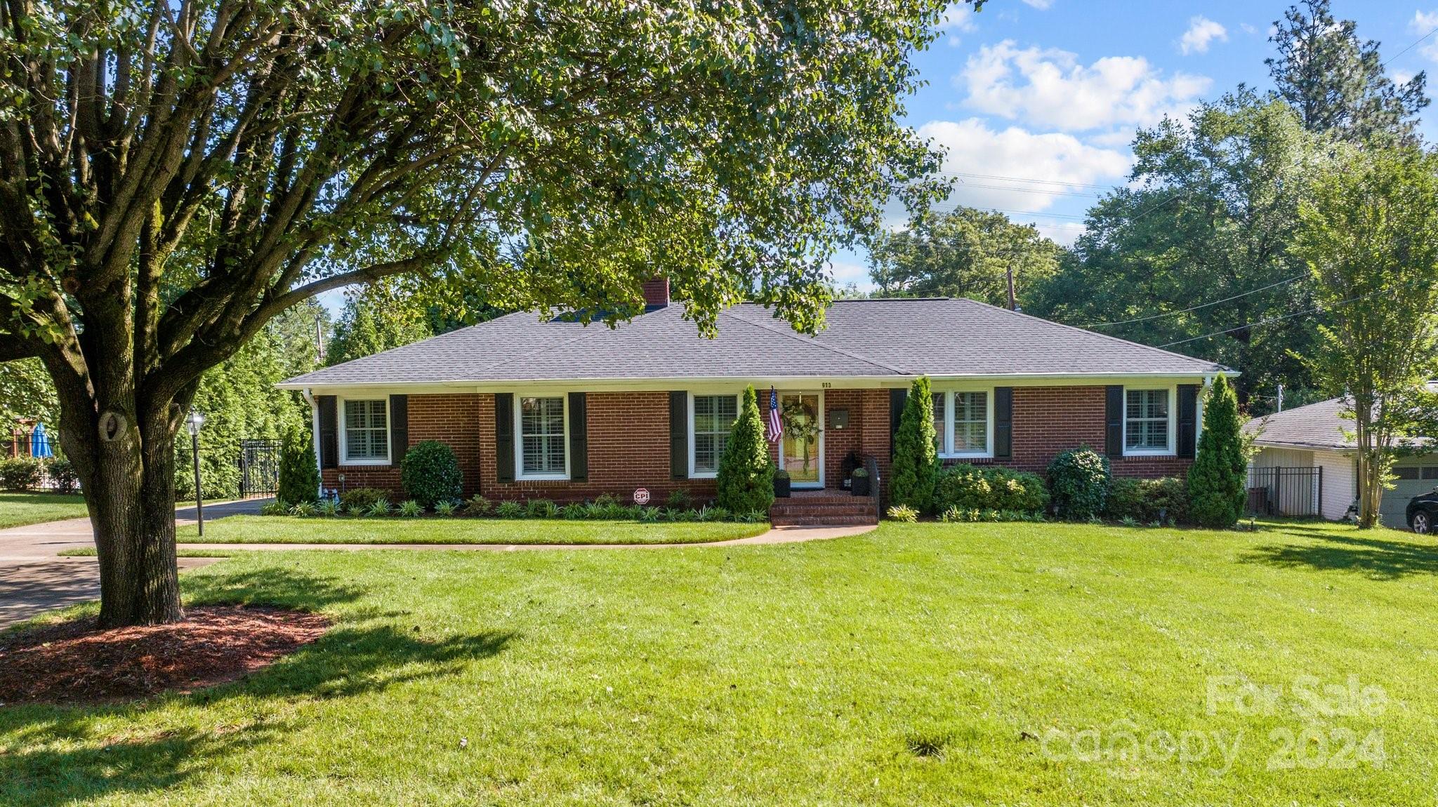 913 Fairbanks Road Charlotte NC 28210