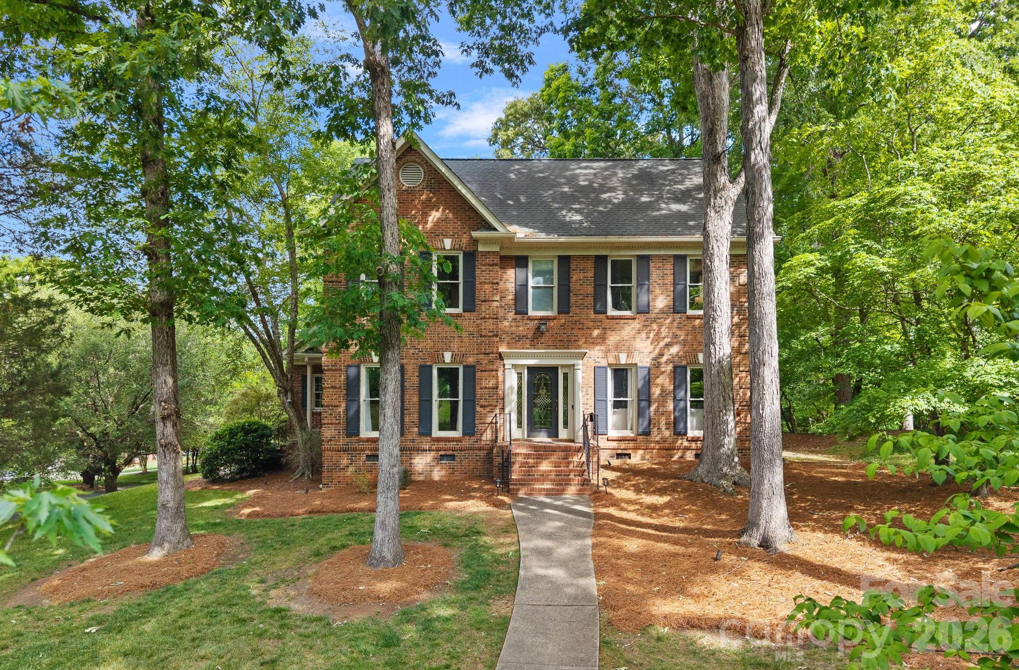 2512 Monteiane Drive Charlotte NC 28270