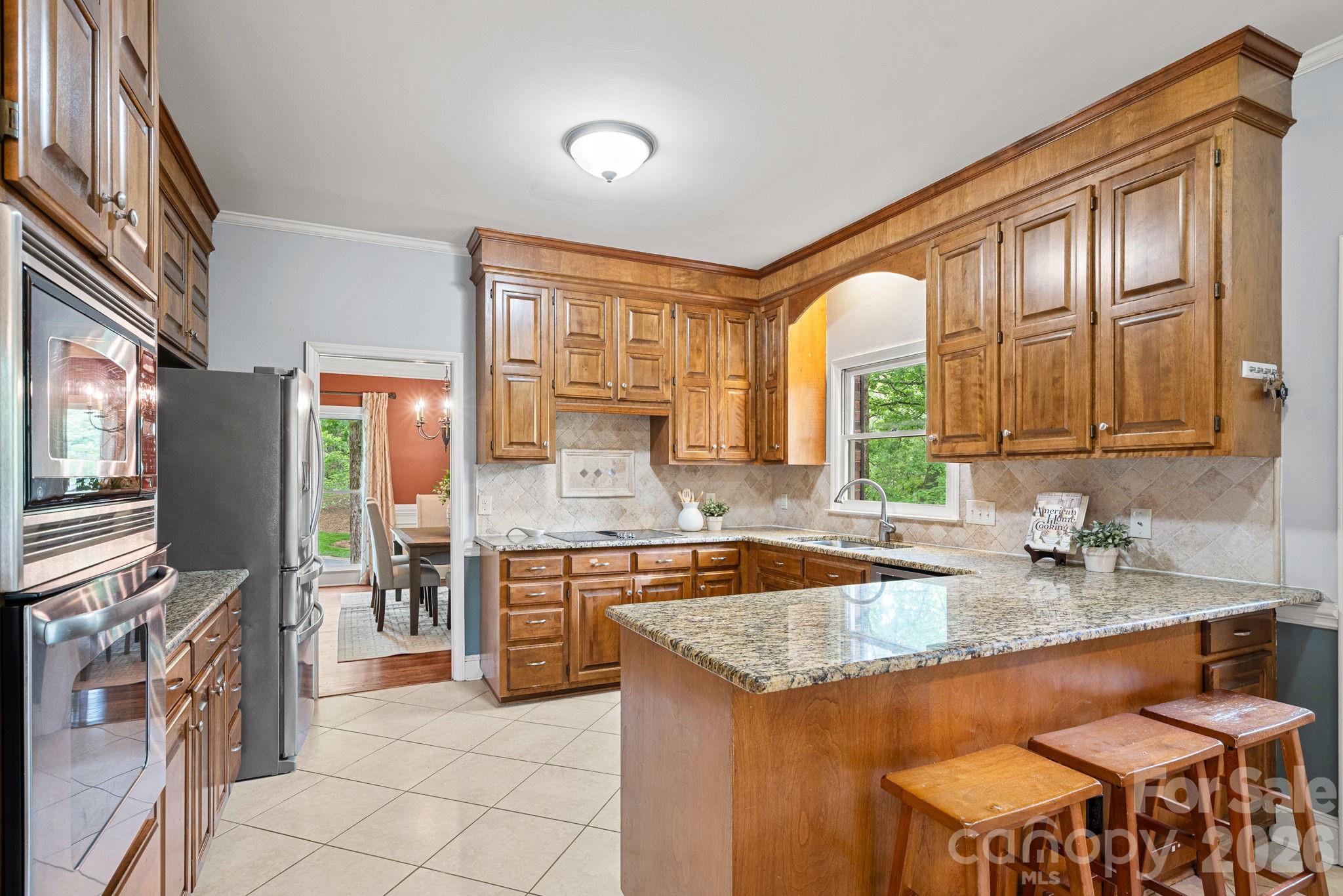 2512 Monteiane Drive Charlotte NC 28270