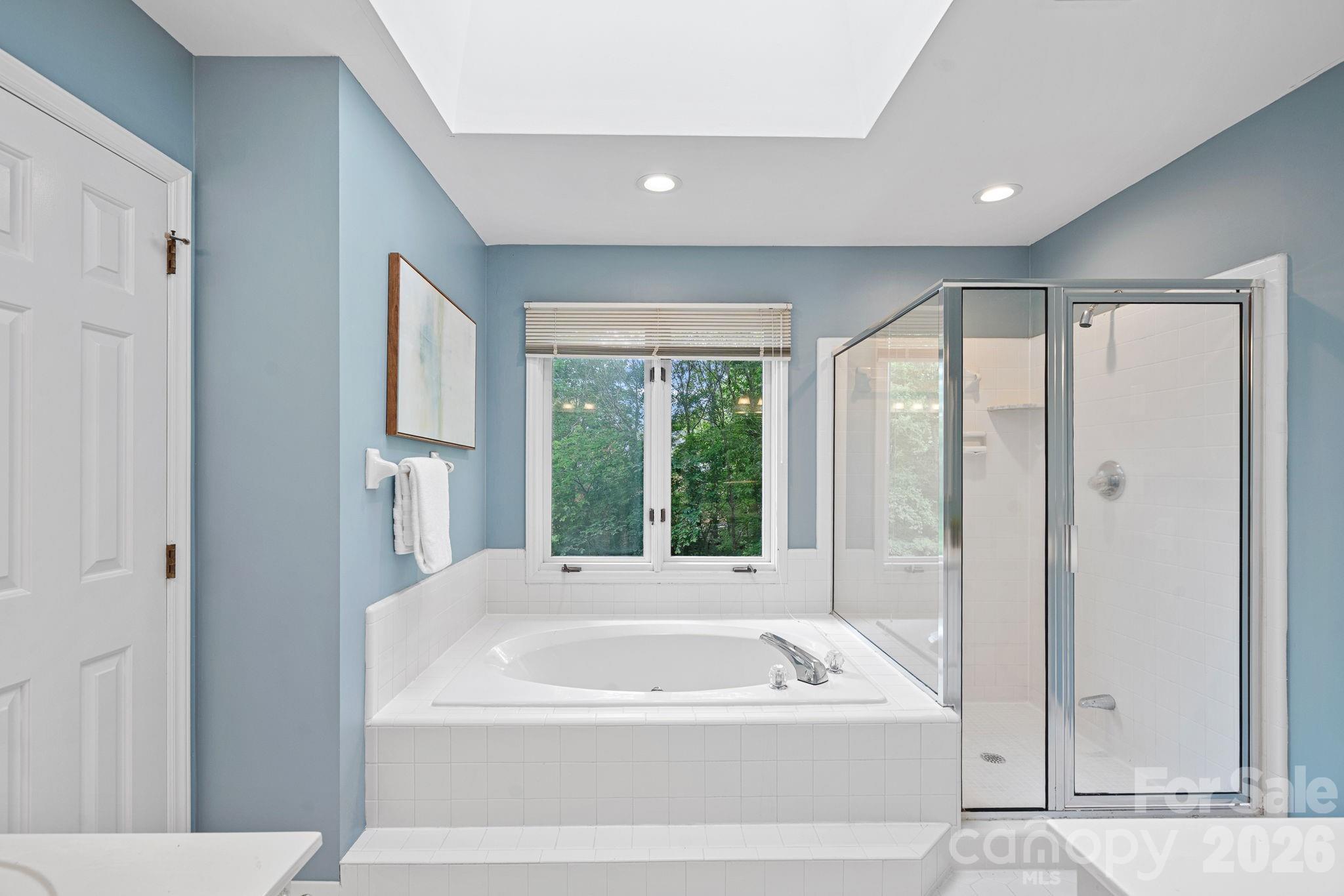 2512 Monteiane Drive Charlotte NC 28270