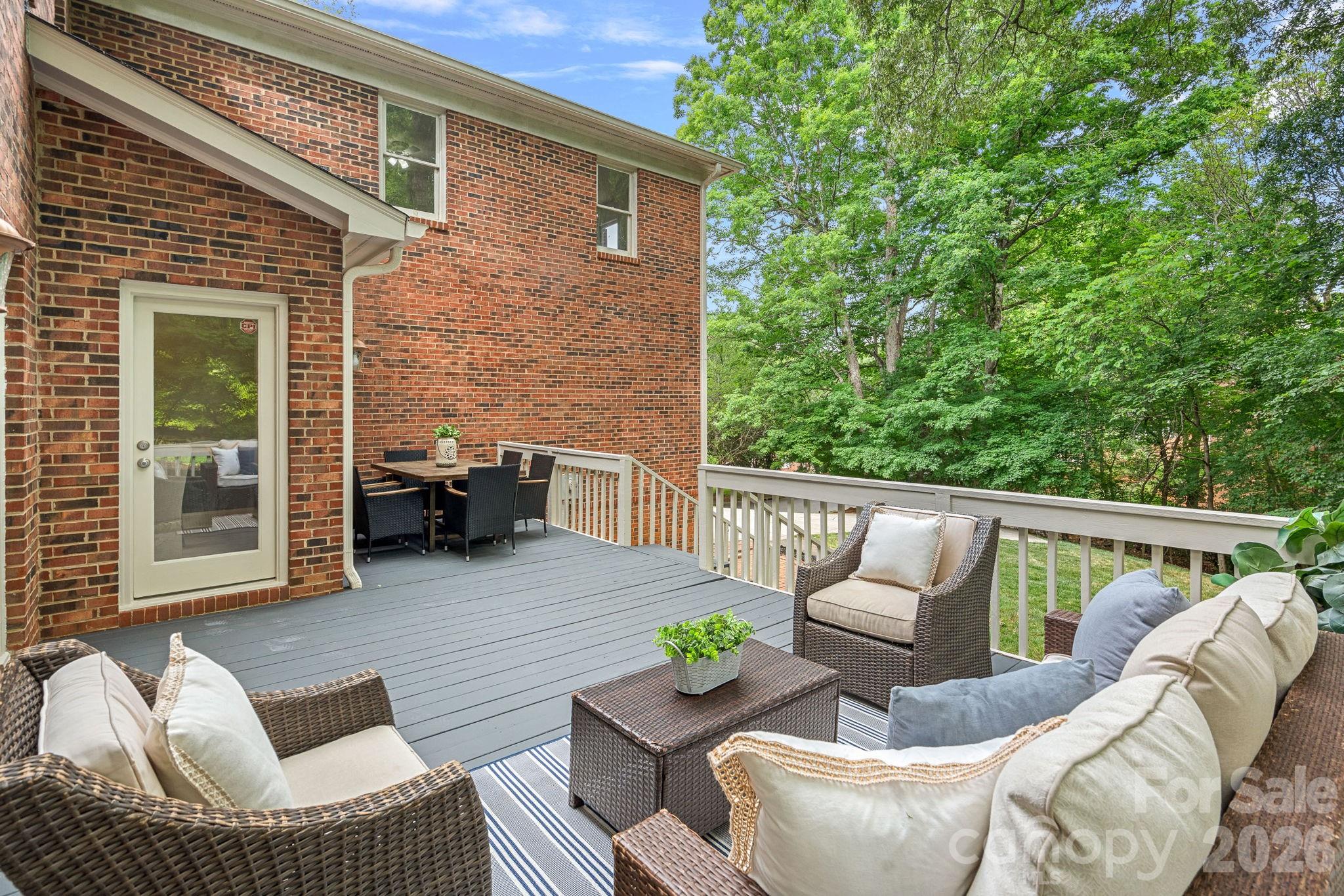 2512 Monteiane Drive Charlotte NC 28270