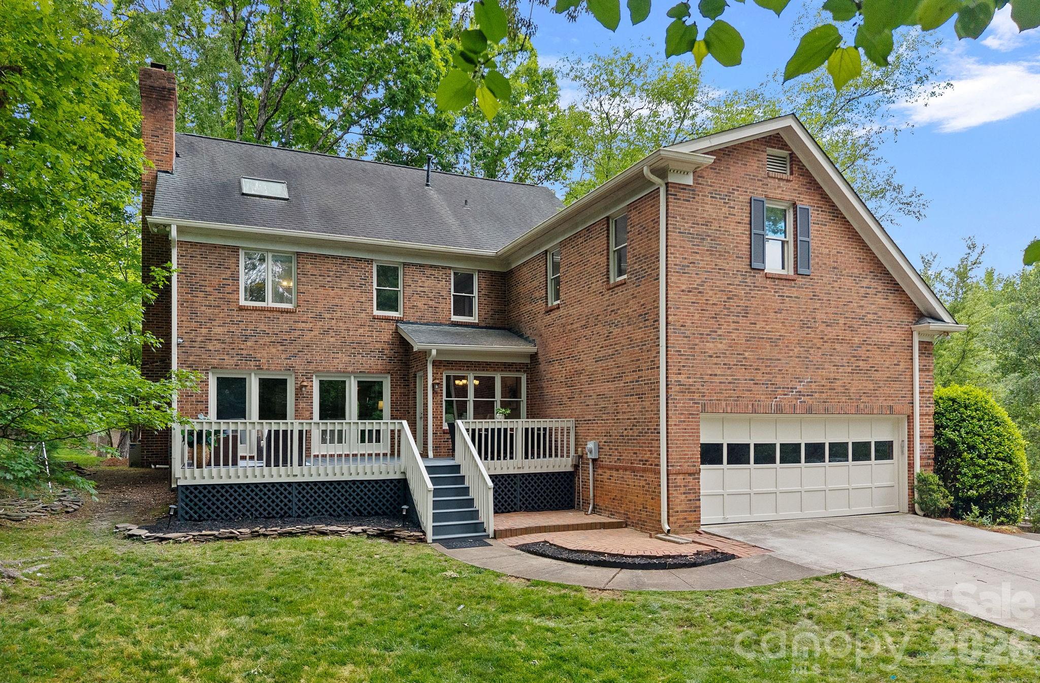 2512 Monteiane Drive Charlotte NC 28270