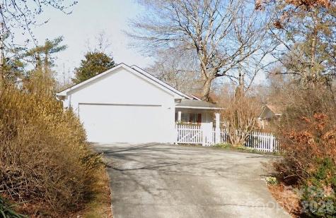 105 Amelia Drive Hendersonville NC 28792