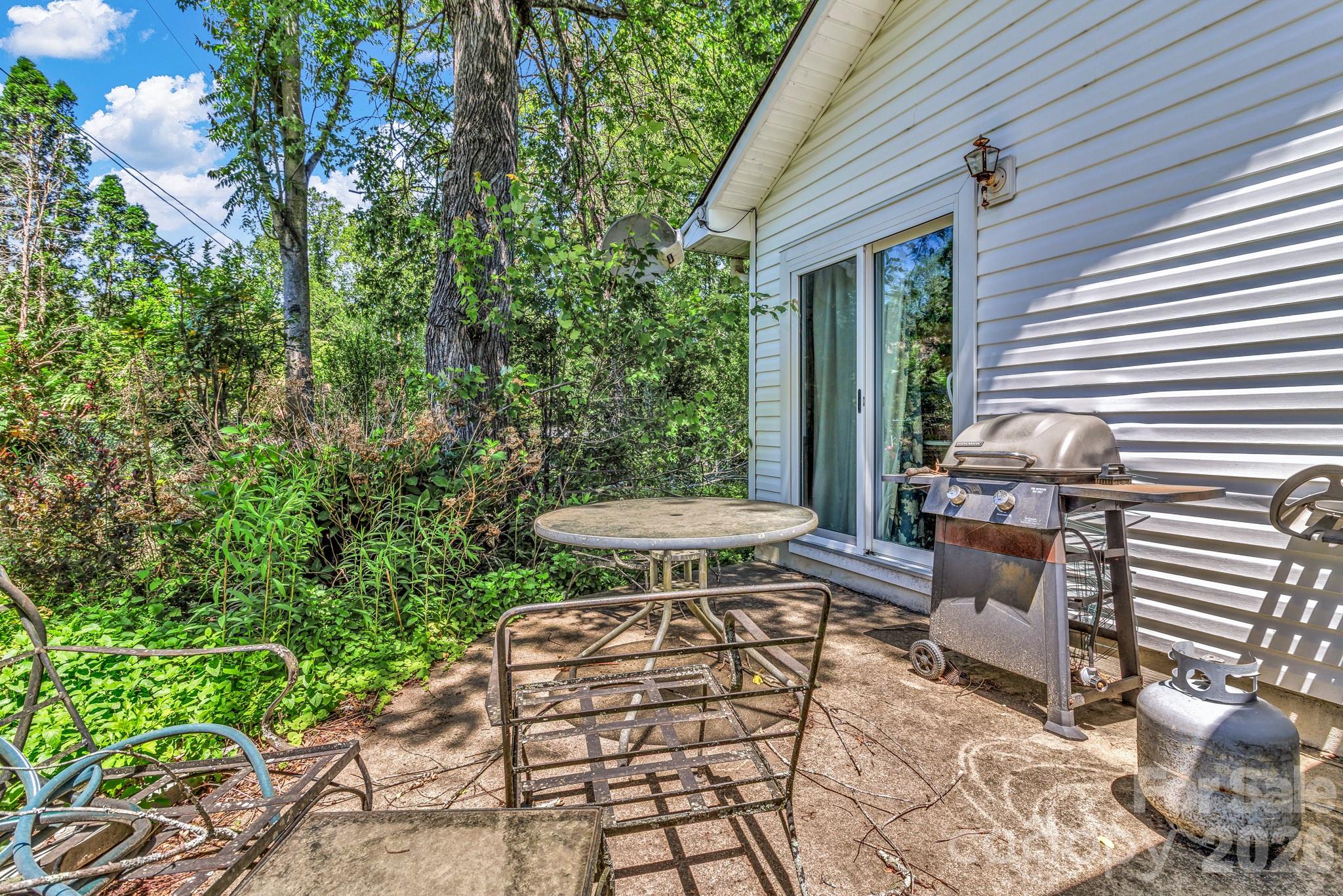105 Amelia Drive Hendersonville NC 28792