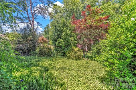105 Amelia Drive Hendersonville NC 28792