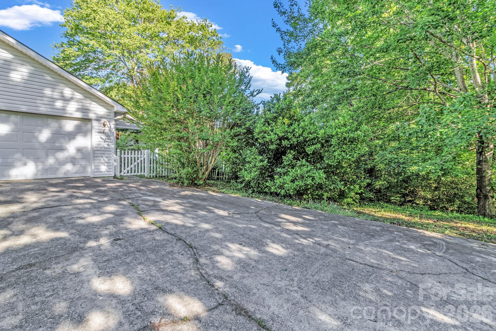 105 Amelia Drive Hendersonville NC 28792