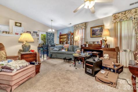105 Amelia Drive Hendersonville NC 28792