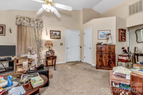 105 Amelia Drive Hendersonville NC 28792