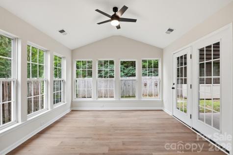 5123 Sunburst Lane Charlotte NC 28213