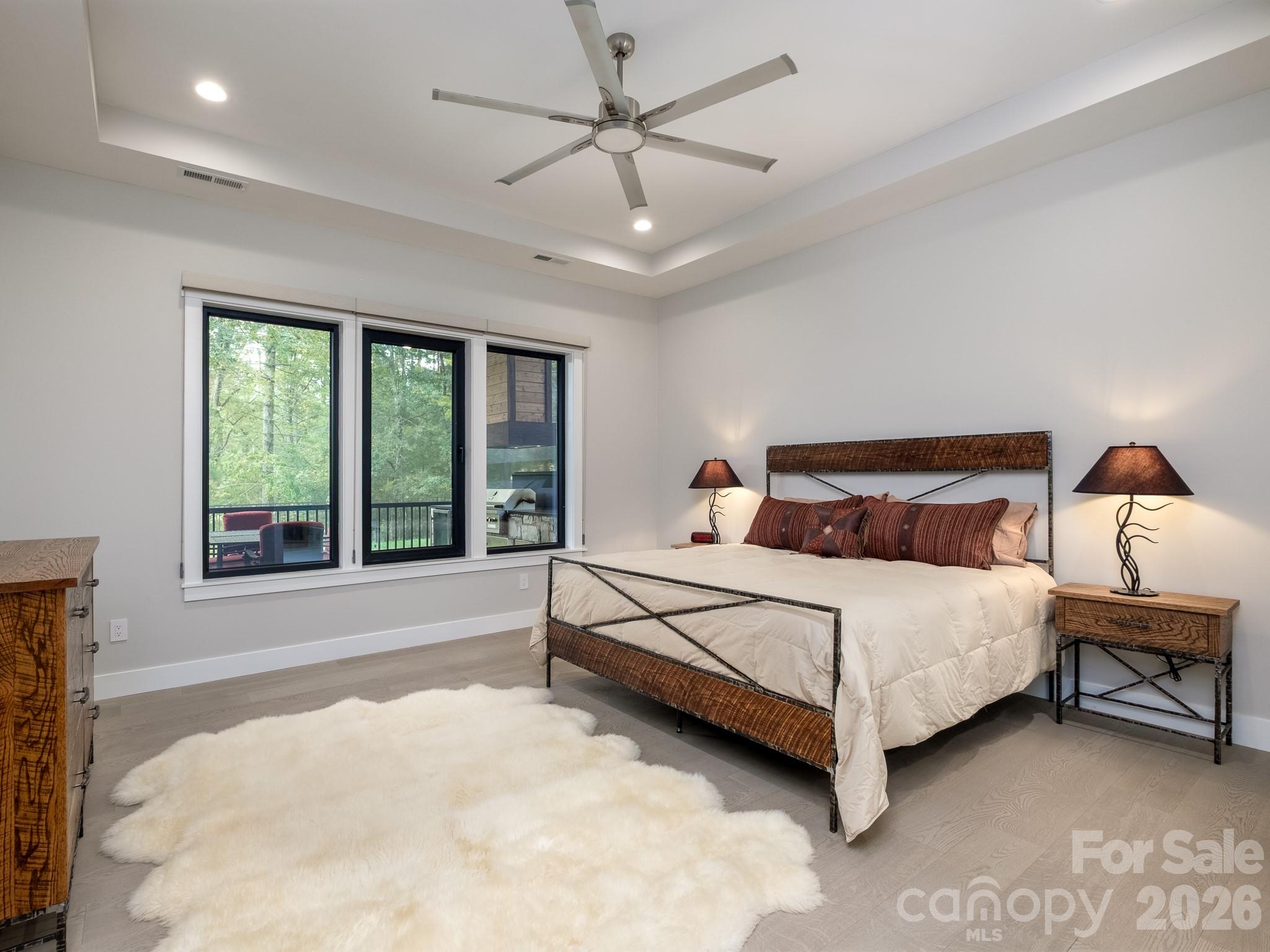 422 Ascension Valley Horse Shoe NC 28742