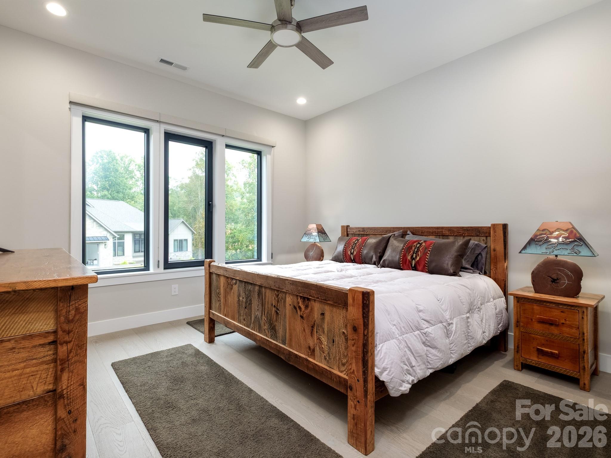422 Ascension Valley Horse Shoe NC 28742