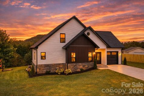 38 Red Laurel Court Hendersonville NC 28792