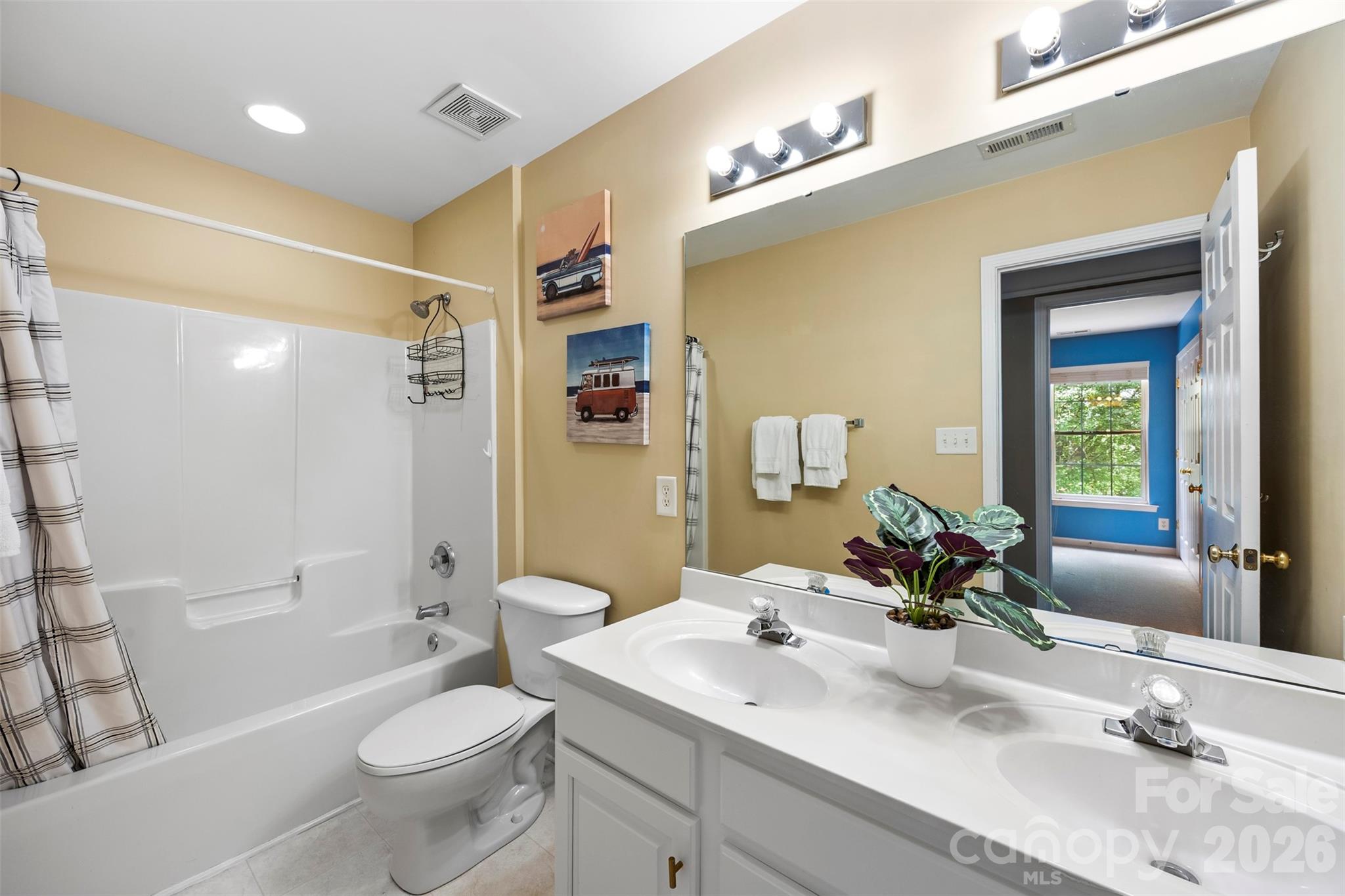 2832 Shady Reach Lane Charlotte NC 28214