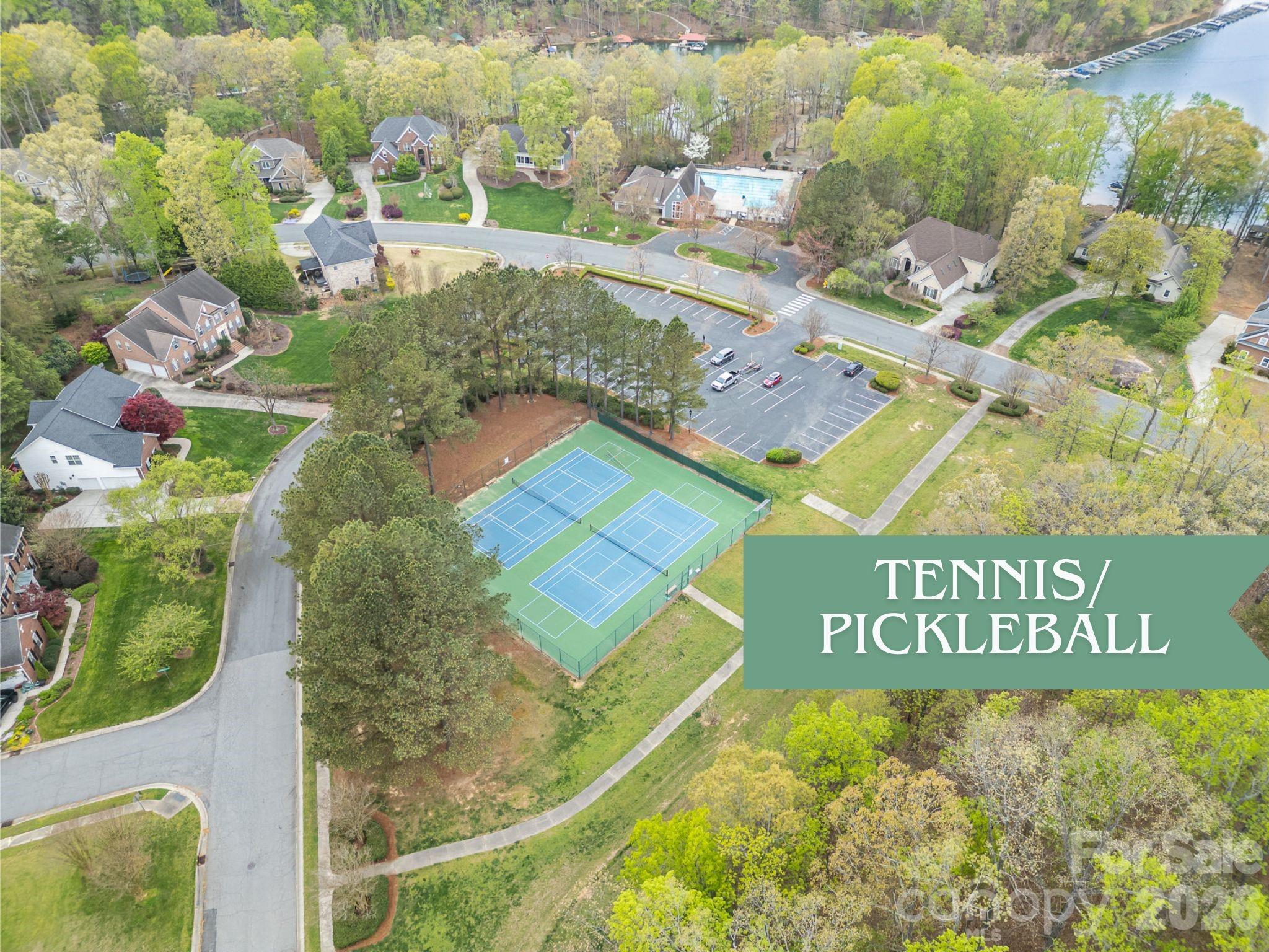 2832 Shady Reach Lane Charlotte NC 28214
