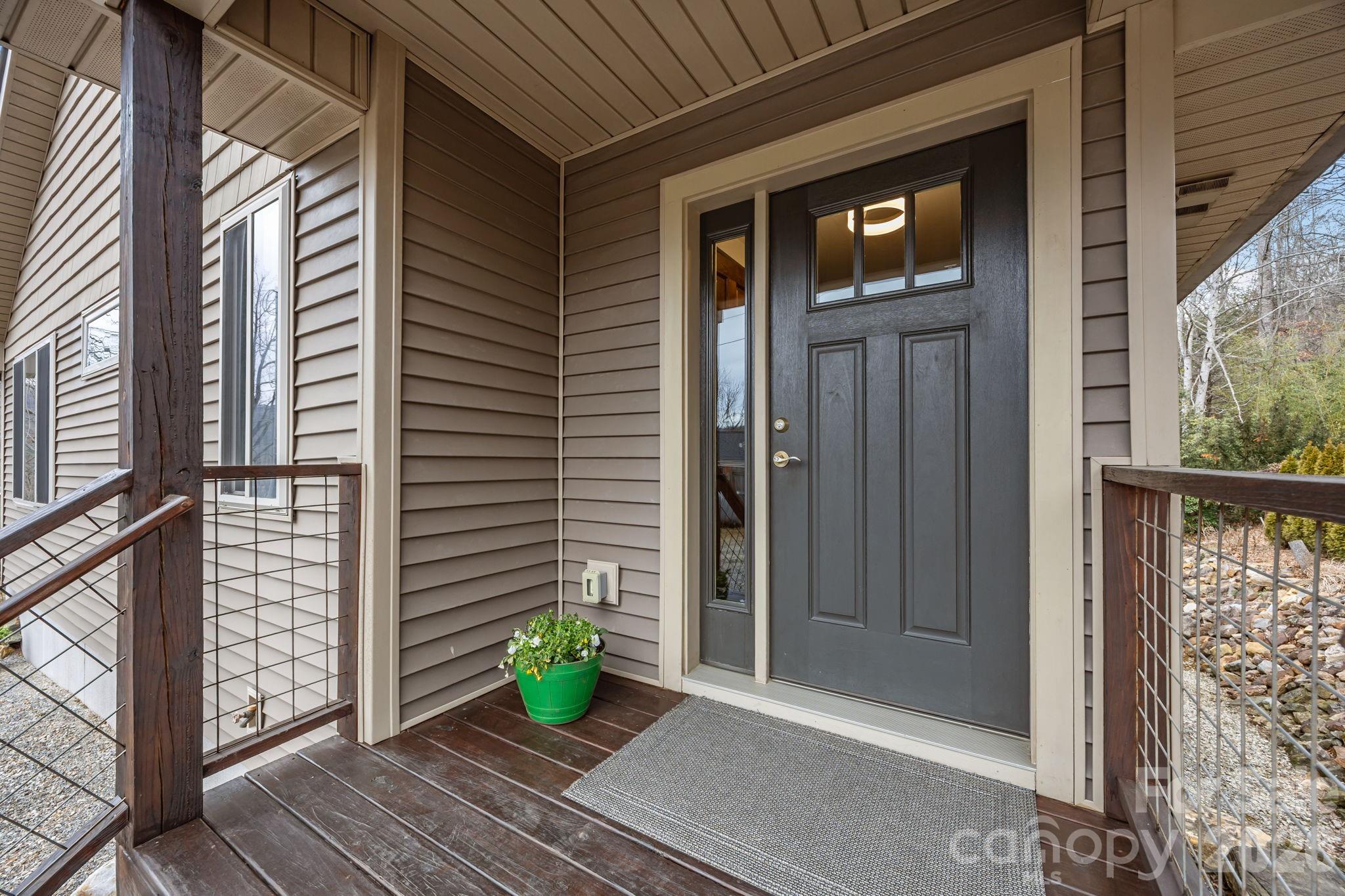 19 Dunsmore Avenue Black Mountain NC 28711