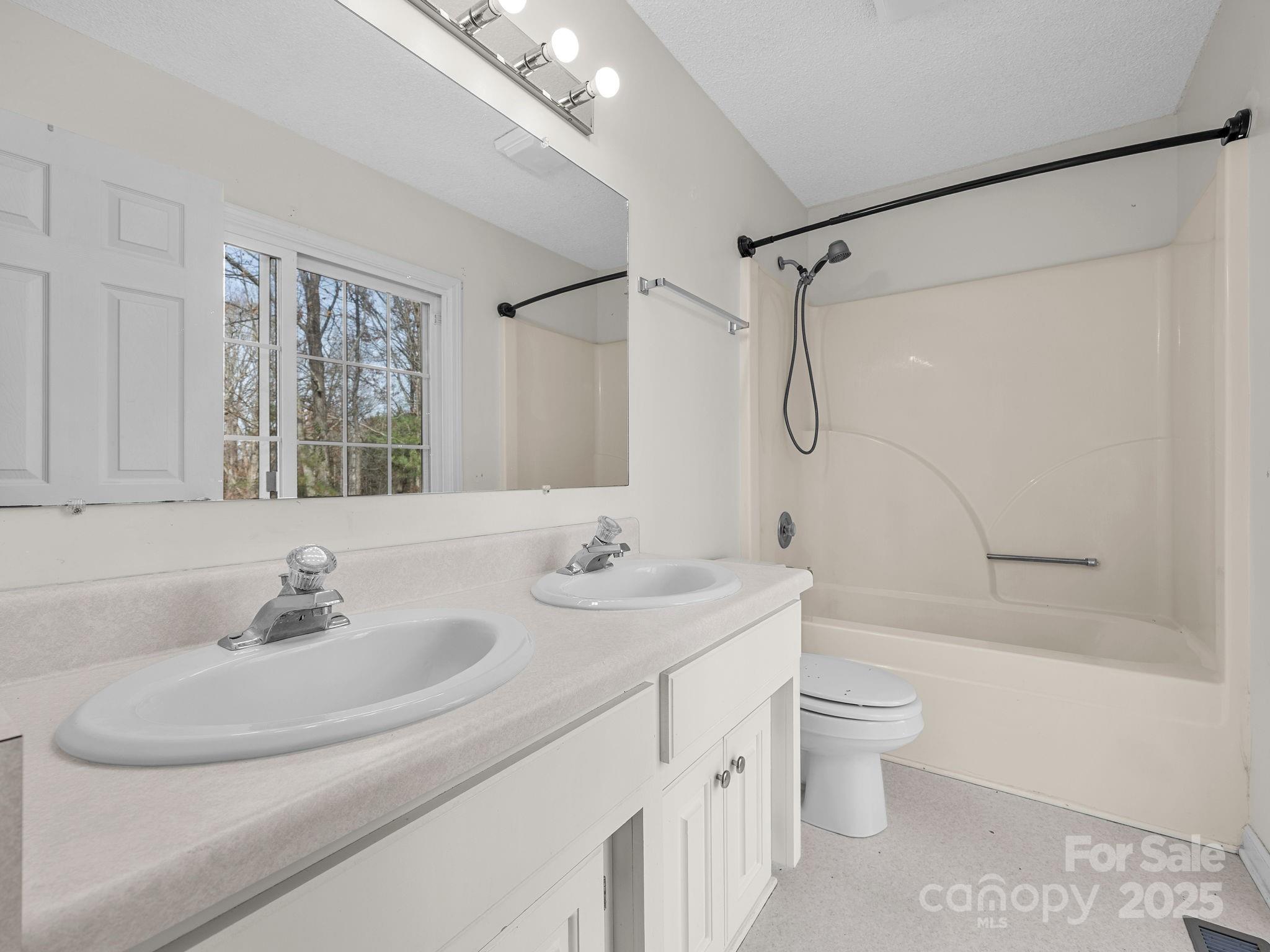 383 Woody Circle Tryon NC 28782