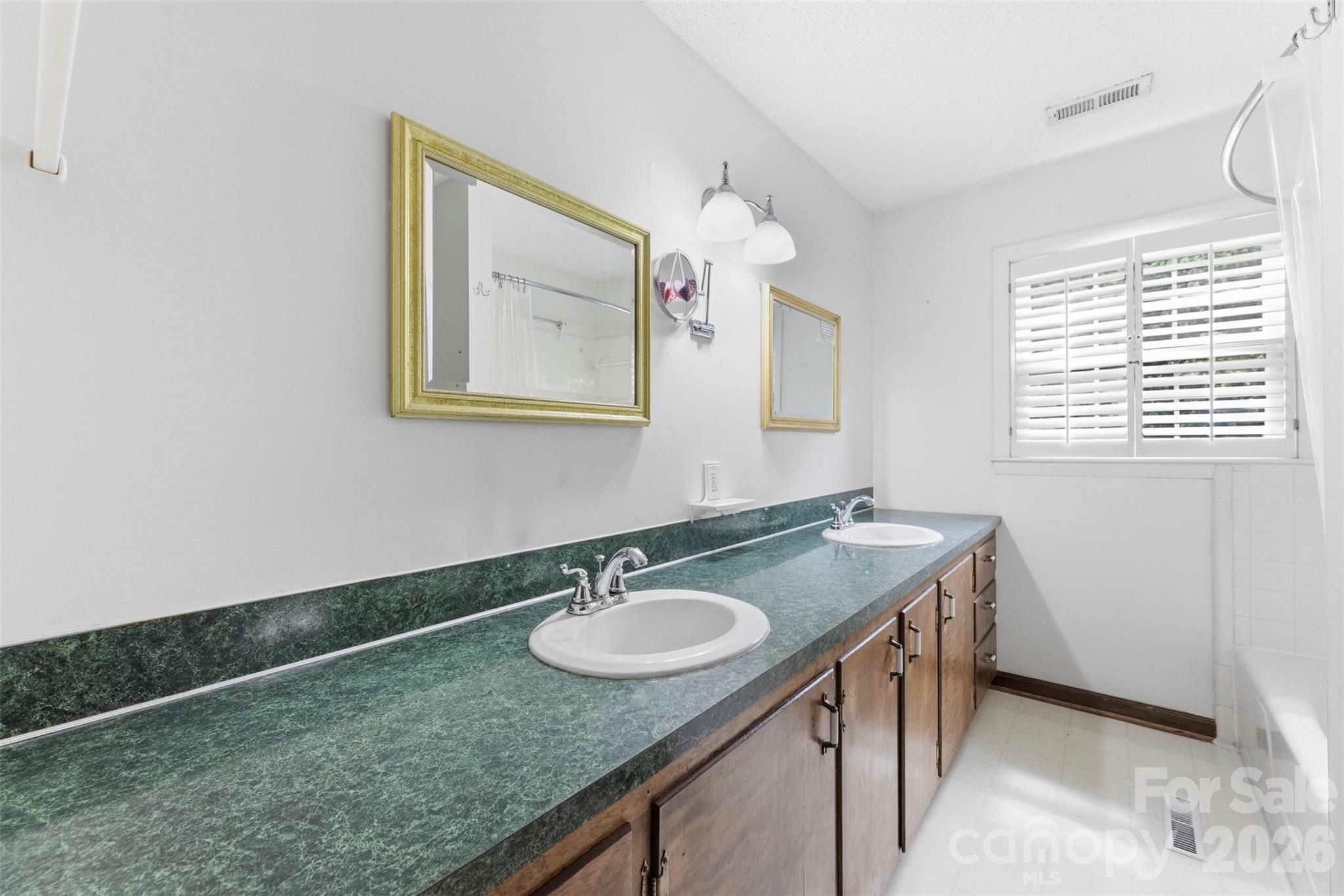 3110 Robinwood Road Gastonia NC 28054