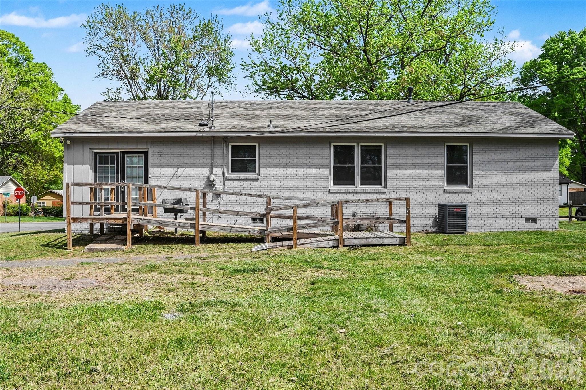 2917 Dalecrest Drive Charlotte NC 28269