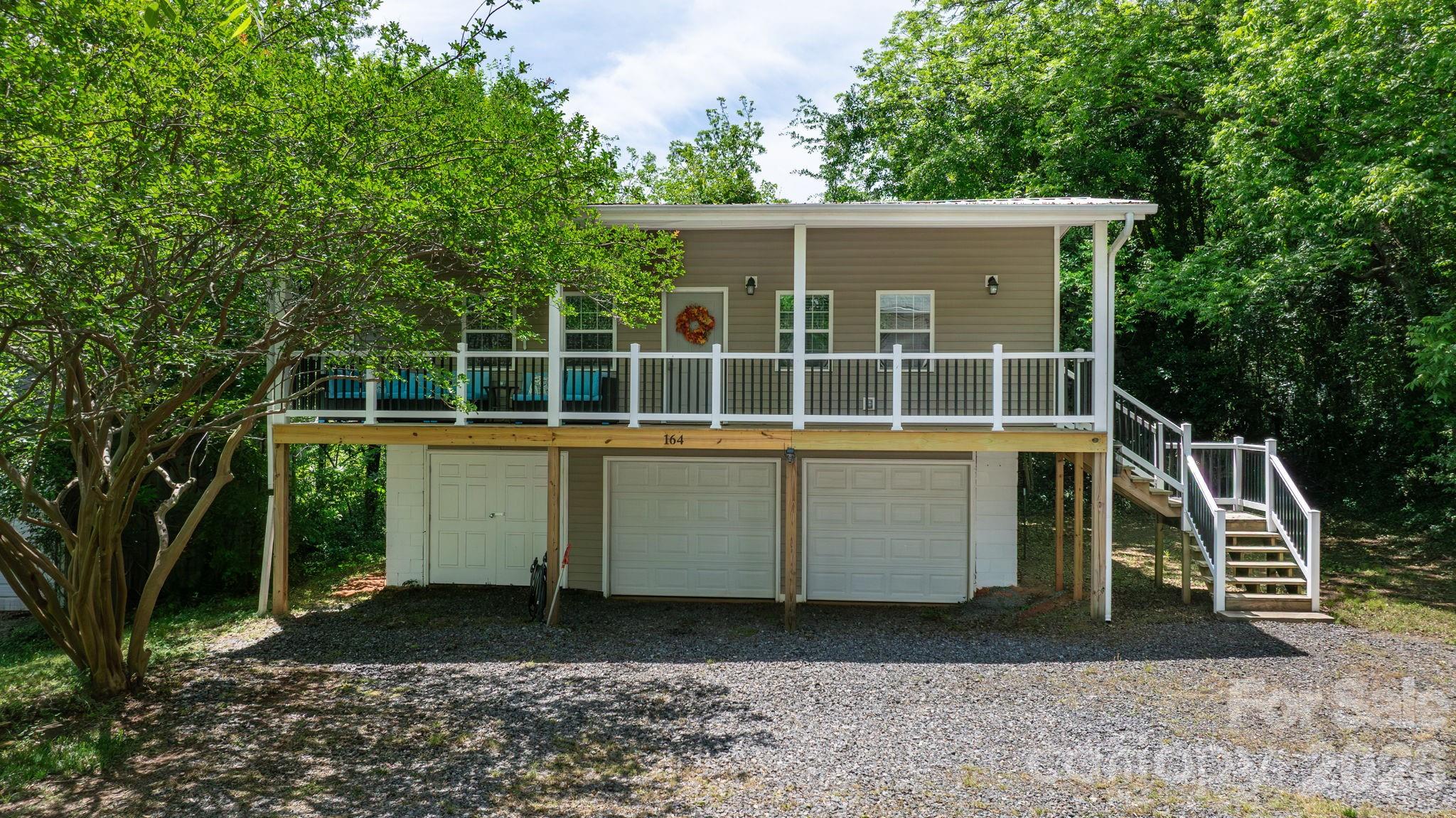 160 & 164 Arlington Street Forest City NC 28043